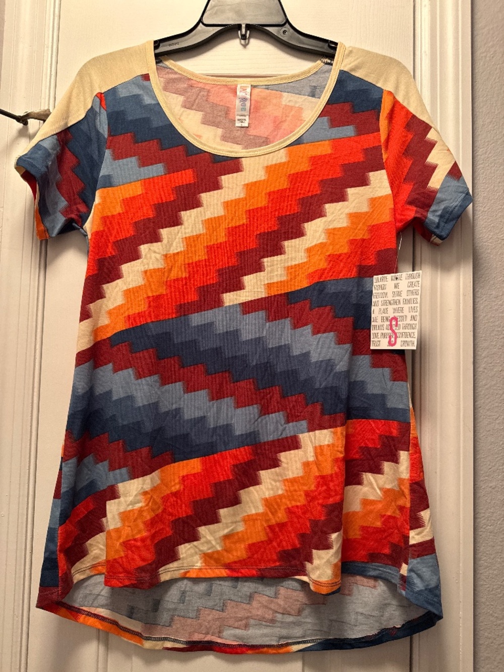 Lularoe shirt